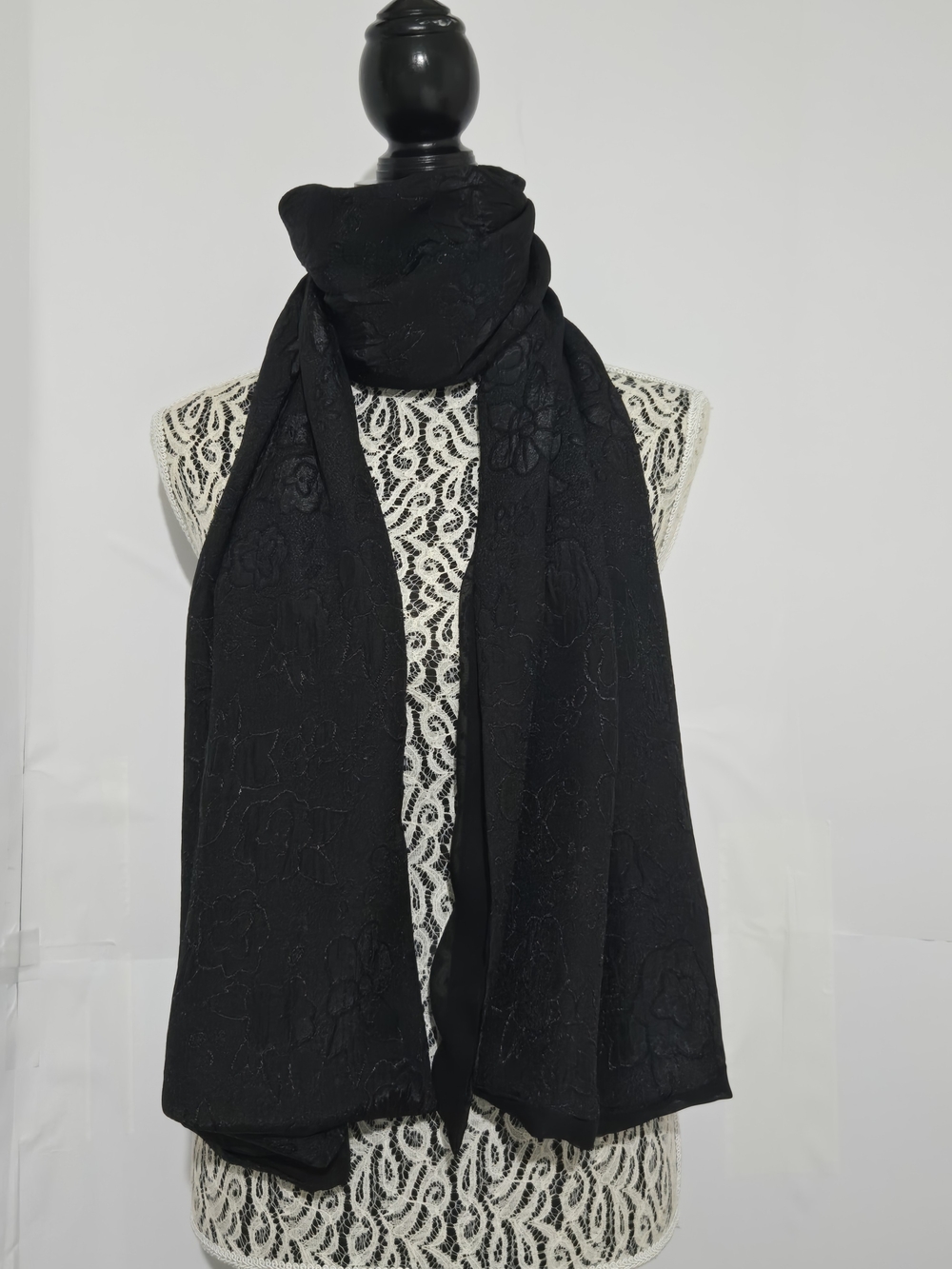 Elegant Black Floral Jacquard Scarf - Women Accessories